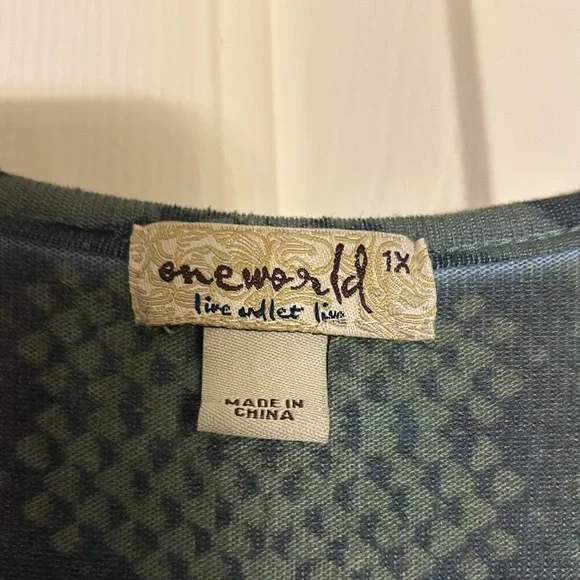 One World Tunic - Picture 2 of 4